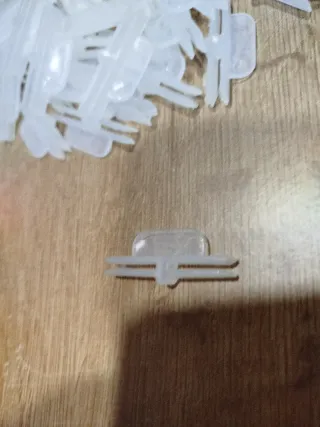 Tapa agujeros de jaula cuando no tiene comedero