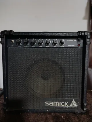 Pack Guitarra Samick S-80 + Ampli Vintage 1985