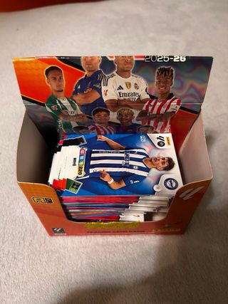 206 cromos Adrenalyn XL 25/26 sin repetir