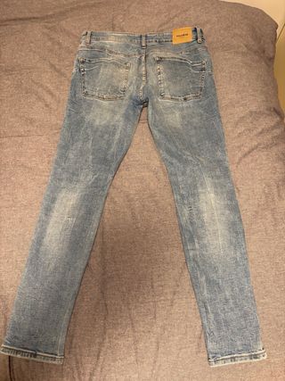 Pantalón Pull & Bear - Talla 42 (L) - Slim Fit