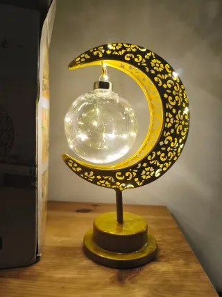 Candeeiro Lua Dourada com Luzes Formato Lua