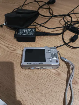 Cámara Digital Kodak M753 7.0 MP