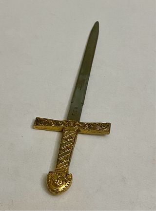 Lote Dos Abrecartas antiguos dorado tipo espada.