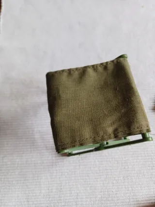 Geyperman Silla, Mapa y Mesa