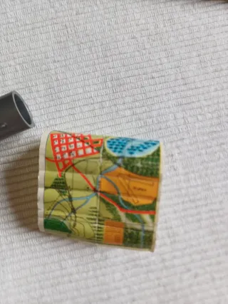 Geyperman Silla, Mapa y Mesa