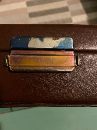 Neceser antiguo con accesorios