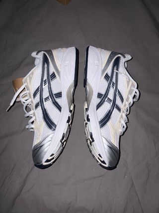 ASICS GEL KAYANO 14 Plata/Blanco