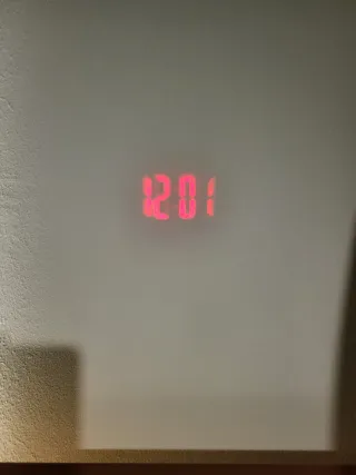 Sveglia LCD multifunzione