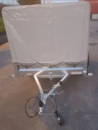 Remolque cerrado lona