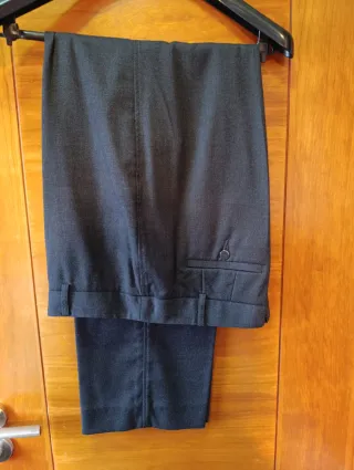 Pantalón de vestir gris