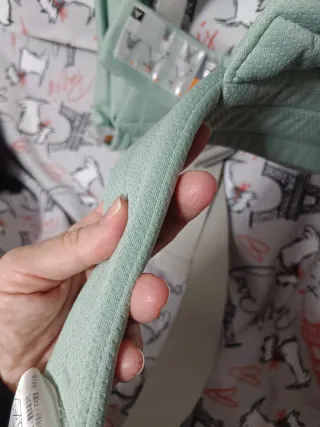 Mochila Ergobaby Embrace color verde menta