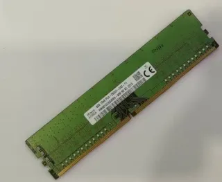 SK Hynix 8GB DDR4 PC4-2400T-UA2-11