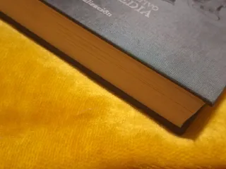 Tomo conmemorativo  homenaje a Mingote