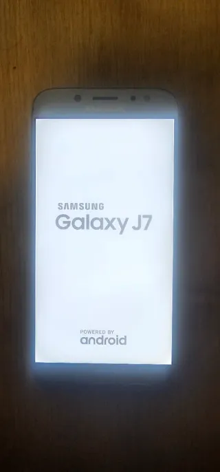 Samsung Galaxy J7 Plata