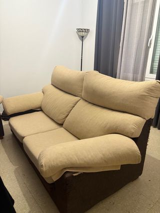 2 Sofás de tela beige y marrón