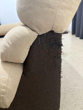 2 Sofás de tela beige y marrón