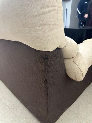 2 Sofás de tela beige y marrón