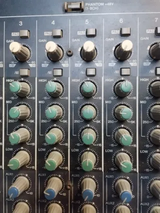 Yamaha mg 24/14 fx