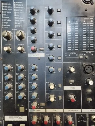 Yamaha mg 24/14 fx