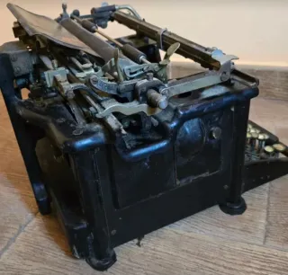 Máquina de escribir Remington Standard 12