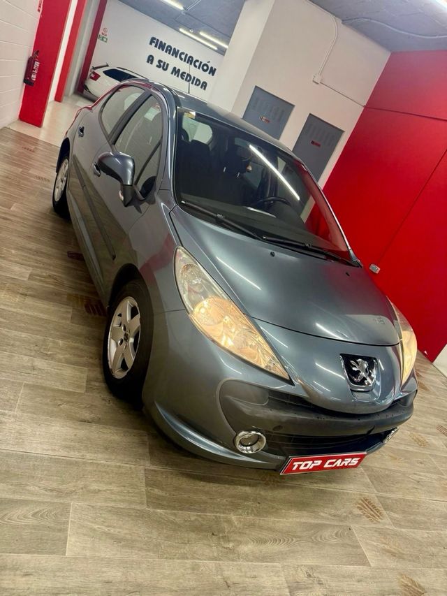 Peugeot 207 2006