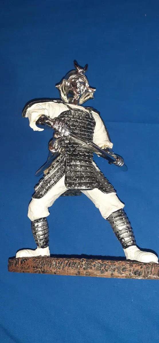 Figura Samurái Guerrero Japonés