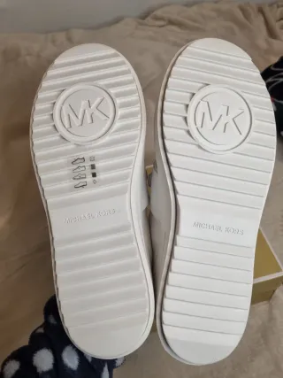 ✨ Michael Kors White Sneakers – NEW / Unworn ✨