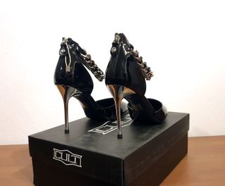 Decolletè con tacco, pelle vernice, nero, Cult, 39