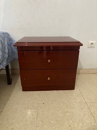 Mesilla de noche de madera