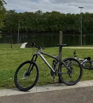 Bicicleta Mondraker Factor R 2007