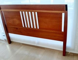 Cabezal de cama de madera para matrimonio