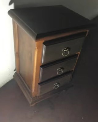 Mesita de noche madera maciza