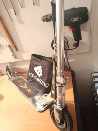 Patinete Boomerang Plata