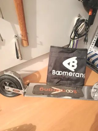 Patinete Boomerang Plata