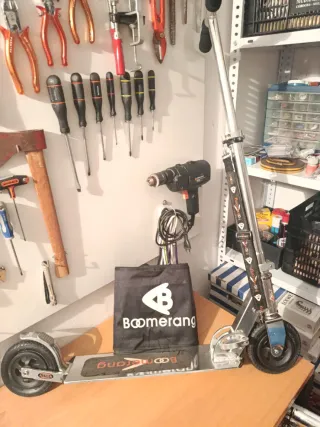 Patinete Boomerang Plata