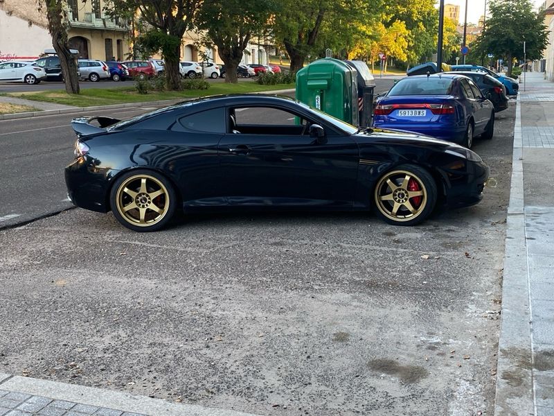 Hyundai Coupe 2009 - foto 1