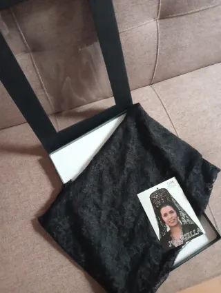 Mantilla Semana Santa Negra color negro