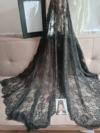 Mantilla Semana Santa Negra color negro