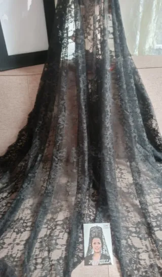 Mantilla Semana Santa Negra color negro