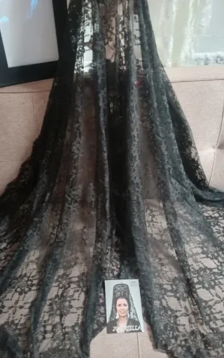 Mantilla Semana Santa Negra color negro
