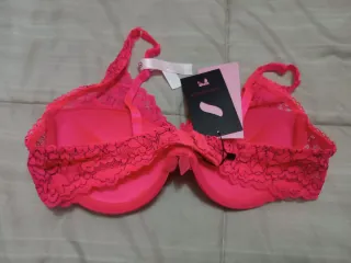 Sujetador rosa con encaje