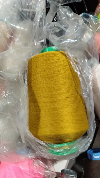 Hilos de espuma para coser