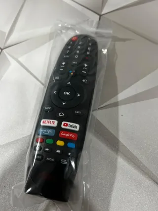 Comando Smart Tech TV Novo