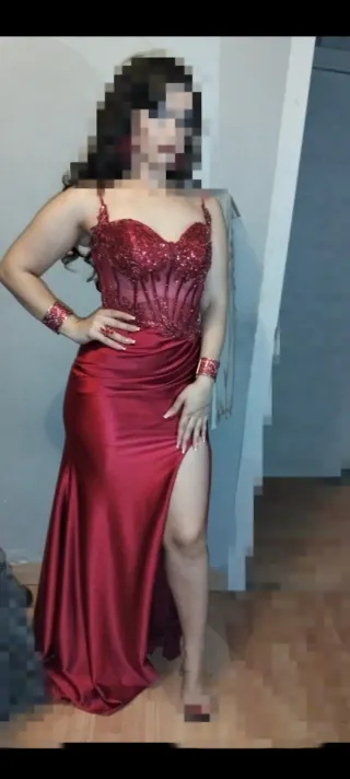 Vestido rojo largo con abertura talla 36/38