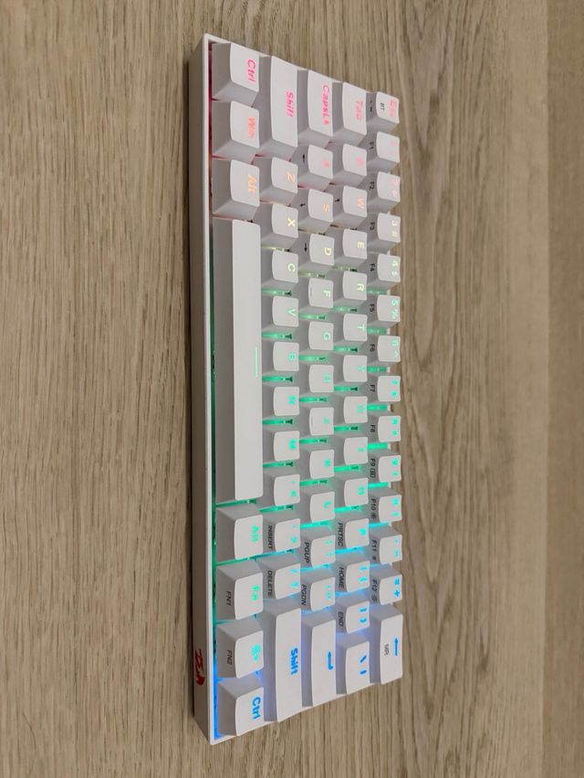 Teclado Gaming Redragon Dragonic Pro Blanco