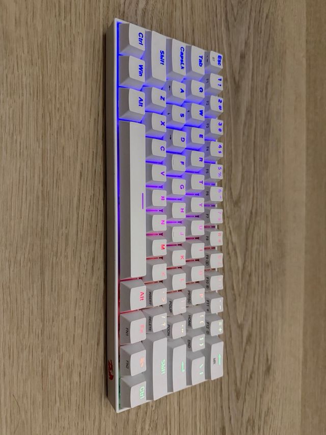 Teclado Gaming Redragon Dragonic Pro Blanco