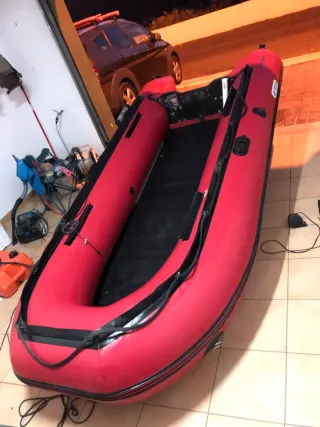 Zodiac Ozeam 360 + Motor Mercury 15cv