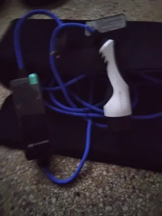 Cargador Hyundai Eléctrico, maleta !!!negociable!!