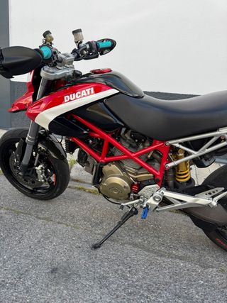 Ducati Hypermotard 1100