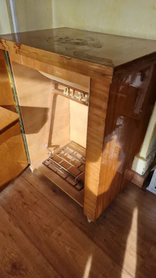 Máquina de Coser Alfa Antigua